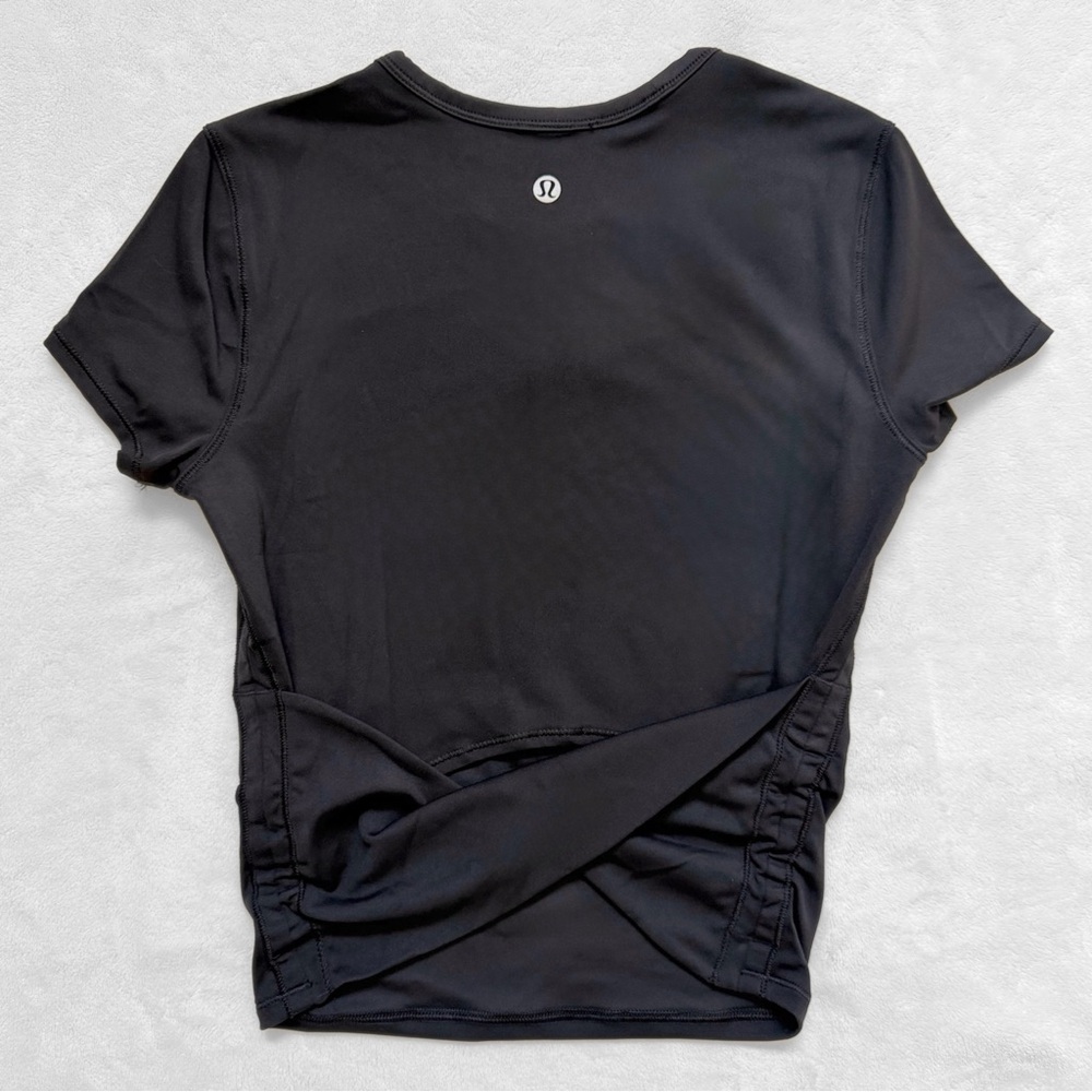 NWT Lululemon All It Takes Back-Twist Tee *Silky – Black – Size 4 - Picture 3 of 8